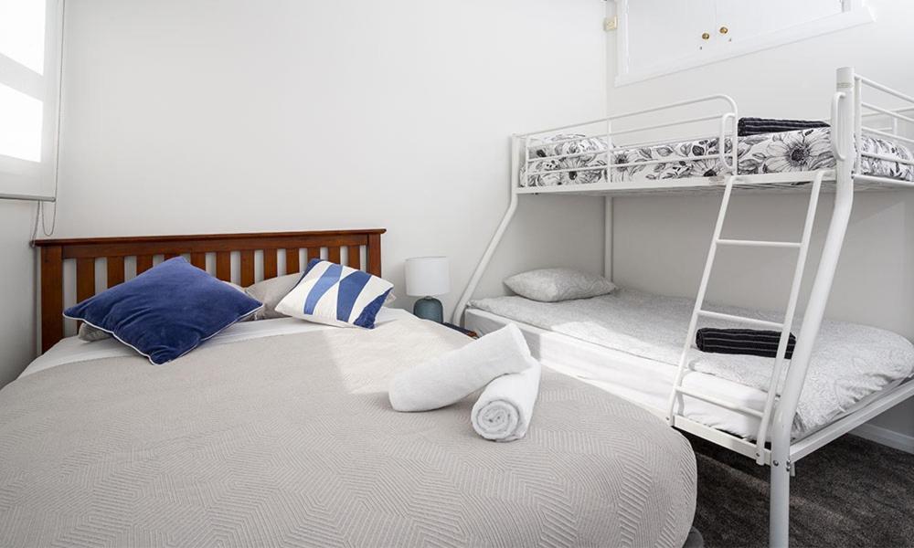 Moana Lodge Plimmerton Экстерьер фото