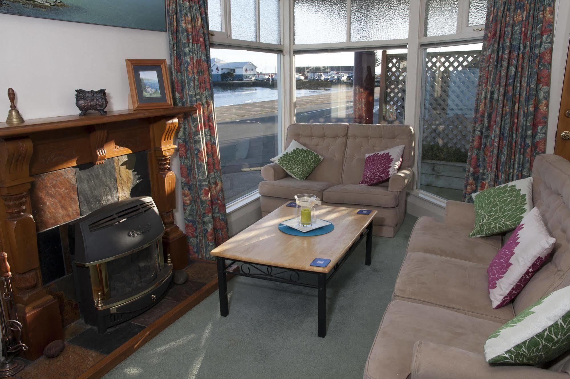 Moana Lodge Plimmerton Экстерьер фото
