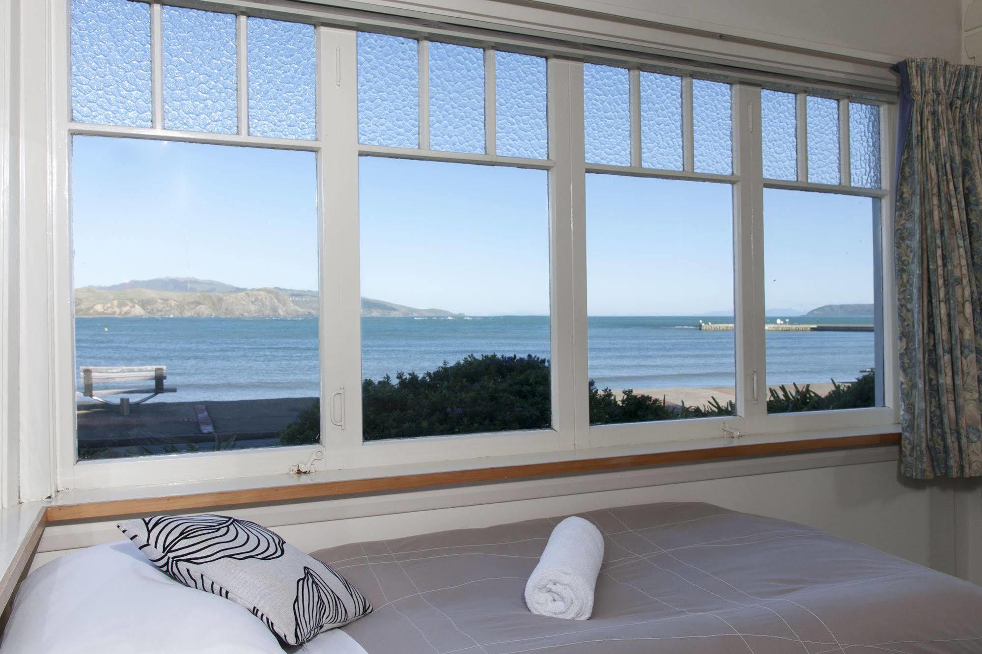 Moana Lodge Plimmerton Экстерьер фото
