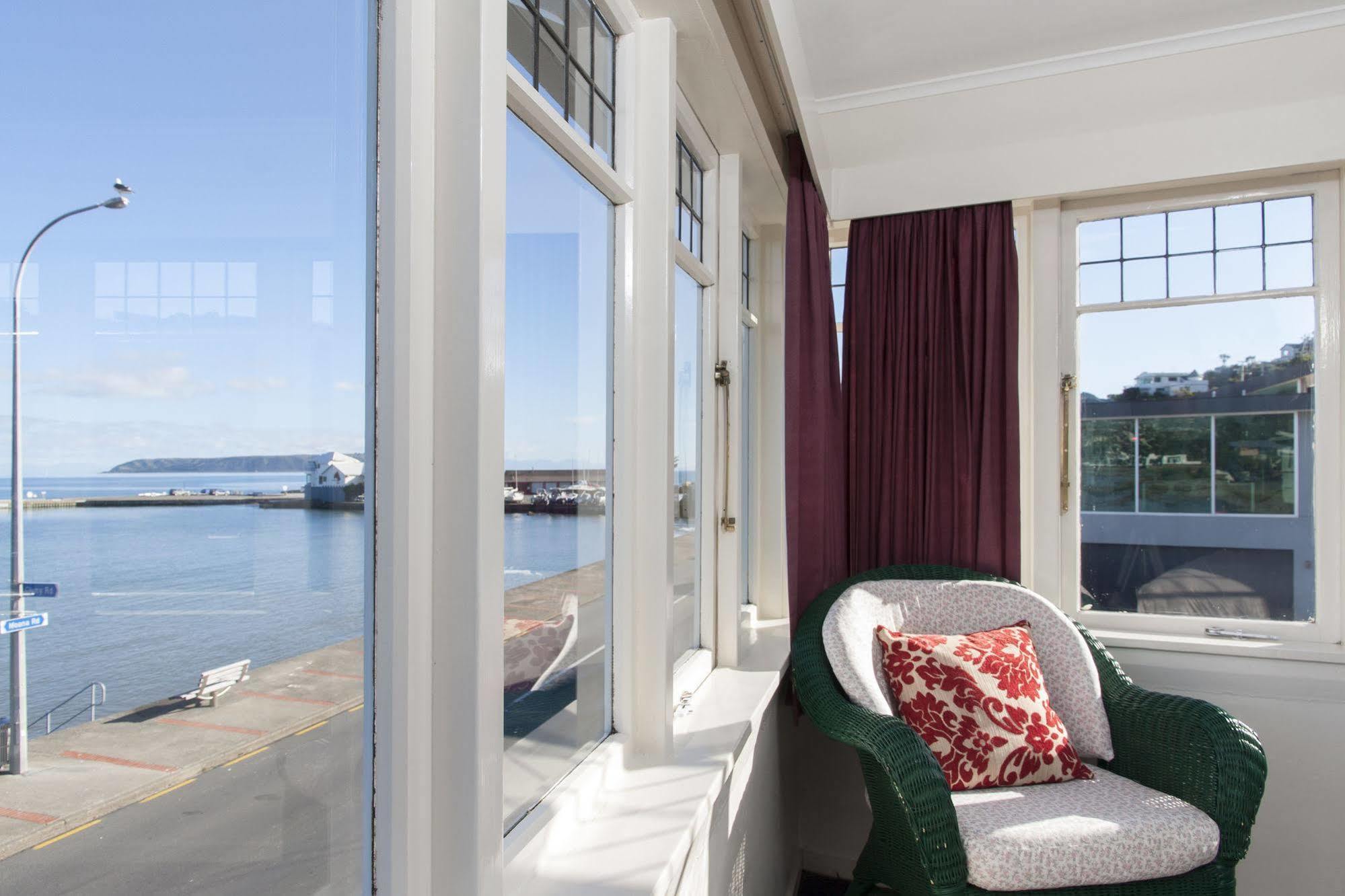 Moana Lodge Plimmerton Экстерьер фото